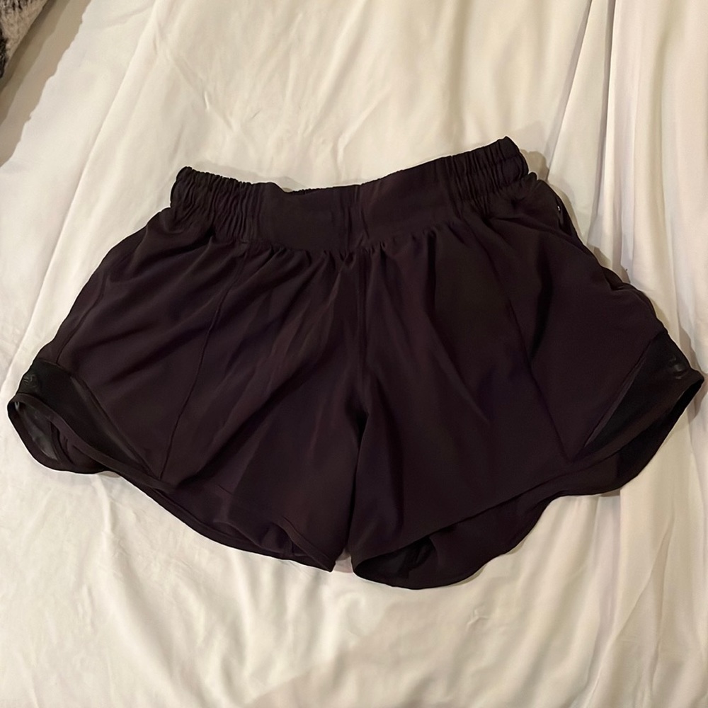 Lululemon hotty hot LR 4inch